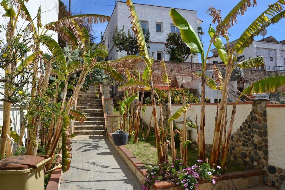 Hostal Casa Torrent Canet De Mar Luaran gambar
