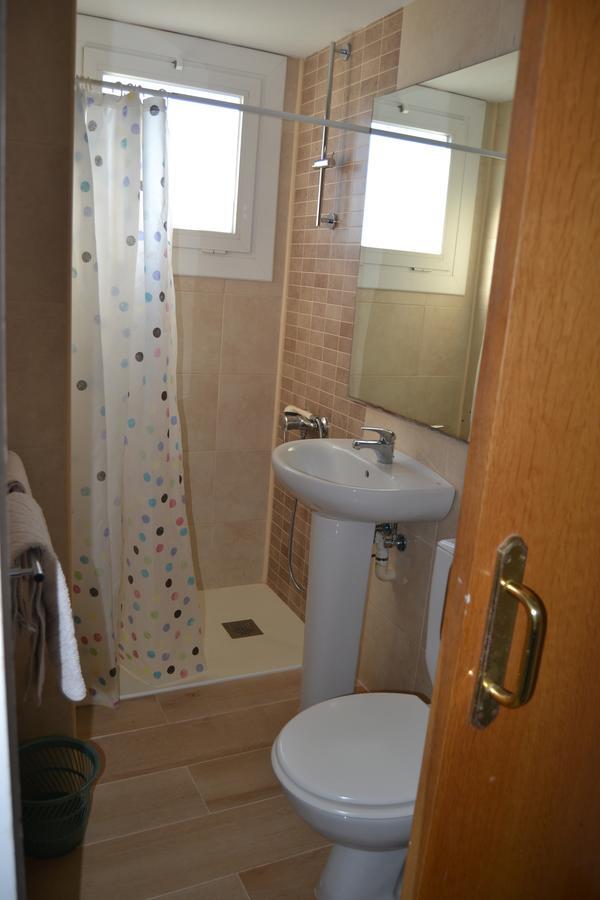 Hostal Casa Torrent Canet De Mar Luaran gambar